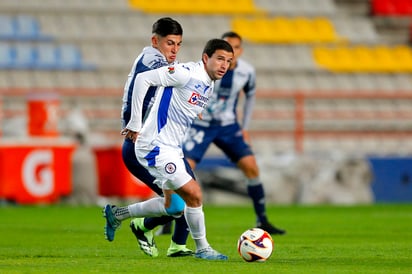 Cruz Azul derrotó 1-0 como visitante a Pachuca en la jornada 3, iniciando una impresionante racha de 12 victorias. (JAM MEDIA)