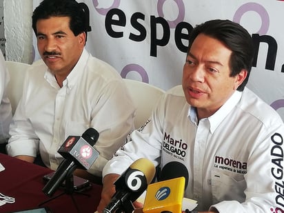 Mario Delgado denunció la supuesta intromisión del Estado con los maestros a quienes presuntamente se le ha pedido operar a favor de los candidatos de la Alianza PRI, PAN y PRD. (EL SIGLO DE TORREÓN)
