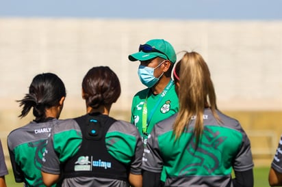 El Santos Laguna Femenil comenzó con su trabajo de pretemporada, rumbo al Apertura 2021 del circuito rosa, donde las Tigres UANL, se coronaron recientemente bicampeonas. (CORTESÍA)