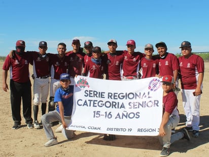 Los jóvenes laguneros mostraron un estupendo nivel de juego y gran coordinación en el diamante. (ESPECIAL)