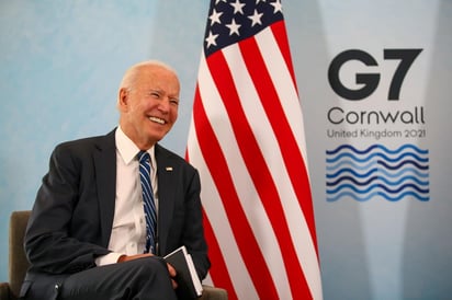 La imagen de Estados Unidos en todo el mundo ha mejorado drásticamente desde que el presidente Joe Biden asumió el cargo, según un sondeo realizado en 16 países, incluyendo varios aliados. (ARCHIVO) 