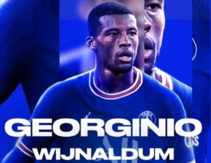 El holandés Georginio Wijnaldum, futbolista del Liverpool a quien se vinculaba al Barcelona, acabó por optar por el París Saint-Germain (PSG), que acaba de confirmar su fichaje hasta 2024 sin haber pagado al club británico por estar en final de contrato. (ESPECIAL)