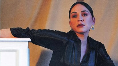 La artista nominada al Grammy y tres veces ganadora del Grammy Latino, Carla Morrison anunció su hipnótico nuevo sencillo titulado Obra de arte, que llegará el próximo 17 de junio. (ESPECIAL)