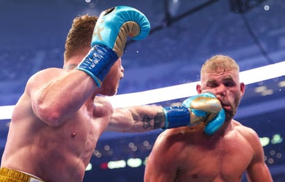 En su primera entrevista tras enfrentar cuatro fracturas en el pómulo que le dejó Saúl “Canelo” Álvarez en su pasado combate en la ciudad de Miami, Billy Joe Saunders revela estar pensando en el retiro. (ARCHIVO)