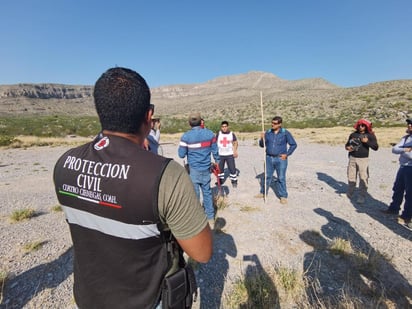 Las brigadas de rescate formadas por elementos pertenecientes a la Dirección de Protección Civil y Bomberos, Seguridad Pública Municipal, Guardia Nacional, Fiscalía General del Estado y voluntarios no han conseguido localizar a este hombre de 34 años de edad.