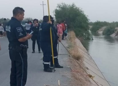 Apuntan que el hombre ingresó para nadar, sin lograr salir. (EL SIGLO DE TORREÓN)