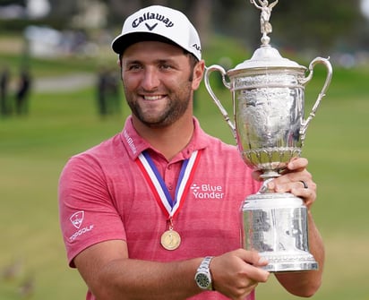 Jon Rahm venció por un golpe a Louis Oosthuizen y ganó su primer major. (AP)