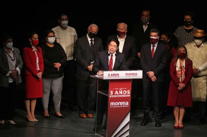 El gobernante Movimiento Regeneración Nacional (Morena, izquierda) de México celebró este jueves el tercer aniversario del triunfo electoral del presidente Andrés Manuel López Obrador con un festival de música y discursos en el Auditorio Nacional de la capital mexicana. (EL UNIVERSAL)