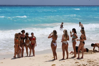 Las playas son uno de los destinos favoritos para las vacaciones de verano 2021, pero ante la tercera ola de coronavirus en el país hay restricciones sanitarias que no se deben pasar por alto.
(ARCHIVO)