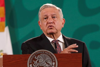 El presidente Andrés Manuel López Obrador afirmó esta tarde que decidió no cancelar la supervisión de programas de Bienestar en esta comunidad, debido a la veda por la consulta popular para juzgar a expresidentes del 1 de agosto, porque deben de continuar con estas reuniones 'a ras de tierra' y ver cómo avanzan estos programas y se entreguen de manera directa los apoyos económicos. (ARCHIVO)