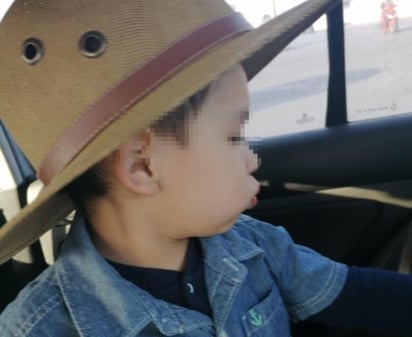 Luego de que hace dos semanas una madre de familia conociera que su hijo padece autismo, solicitó apoyo a la ciudadanía de Saltillo, esto con el objetivo de poder liquidar los gastos de las terapias que actualmente está recibiendo, las cuales cada semana representarán cifras de hasta cinco mil pesos. (EL SIGLO DE TORREÓN)