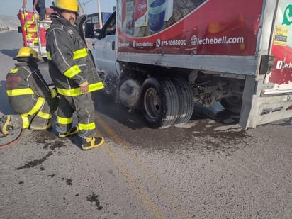 Los hechos ocurrieron cerca de las 12:00 horas en el estacionamiento de un centro comercial ubicado en el cruce de la calzada Paseo del Tecnológico y bulevar Libertad del sector mencionado.
(EL SIGLO DE TORREÓN)