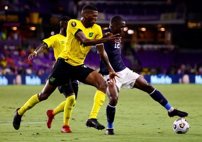 Un solitario gol de cabeza de Bryan Ruiz le dio a Costa Rica este martes una trabajada victoria sobre Jamaica, con la que ganó el Grupo C de la Copa Oro para citarse en cuartos de final con Canadá.
