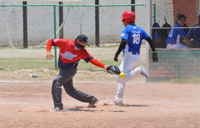 En plena recta final, se encuentra la temporada “Peloteros Ausentes” en la Liga de Softbol Industrial y Comercial, que este domingo disputará su décimo novena jornada, la penúltima del rol regular.