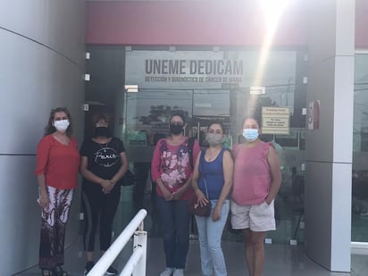 El Instituto Municipal de la Mujer en Lerdo invita a las mujeres que se sumen a la campaña de detección y prevención del cáncer de mama, a través de mastografías gratuitas en coordinación con la clínica UNEME Dedicam, en donde nuevamente 5 mujeres fueron beneficiadas. (DIANA GONZÁLEZ)