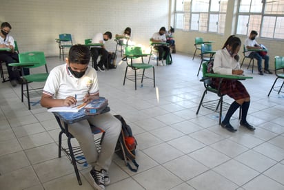 Se busca que crezca el número de escuelas piloto para la fase presencial del próximo ciclo escolar.