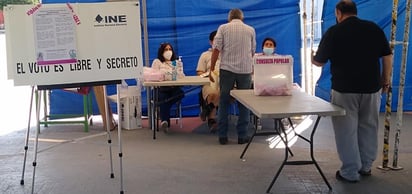 En los distritos 05 y 06 de Torreón se reporta un 100 por ciento de las mesas receptoras instaladas, 182 en el 05, que corresponde a la zona urbana de la ciudad, y 192 en el 06, que abarca el área rural. (JESÚS GALINDO)