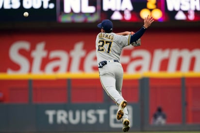 El dominicano Willy Adames conectó un jonrón tempranero a Charlie Morton, Brett Anderson trabajó cinco entradas y dos tercios con control y los Cerveceros de Milwaukee se impusieron esta tarde por 2-1 a los Bravos de Atlanta. (AGENCIAS) 
