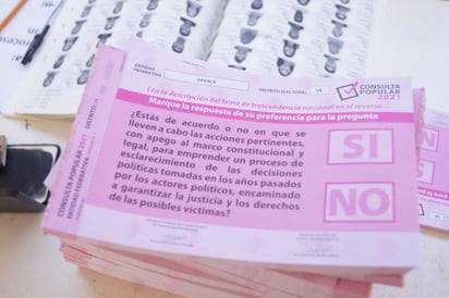 Desairada fue la Consulta Popular convocada por el gobierno federal para “emprender un proceso de esclarecimiento de las decisiones políticas tomadas en los años pasados por los actores políticos, encaminado a garantizar la justicia y los derechos de las posibles víctimas”. (ARCHIVO) 
