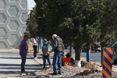 La obra del puente vehicular Francisco Villa estaba prevista para ser entregada a más tardar el 15 de octubre de este año. (ARCHIVO) 