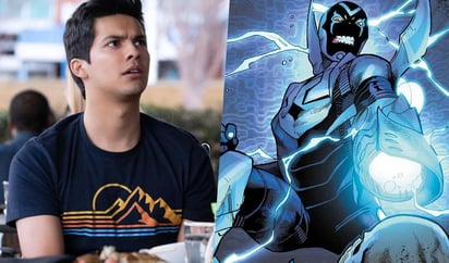 El actor Xolo Maridueña ('Cobra Kai') está negociando interpretar a 'Blue Beetle', un superhéroe latino que la franquicia DC Comics quiere llevar a la gran pantalla en una nueva película de Warner Bros.  (ESPECIAL) 