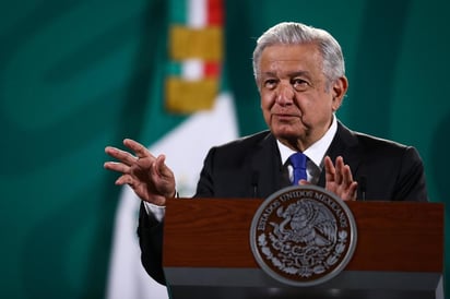 'Hay una situación de crisis en el Tribunal Electoral, una descomposición, de ahí la necesidad de reformar tanto el INE (Instituto Nacional Electoral) como el Tribunal Electoral', expresó López Obrador.