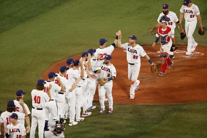 Con un rally de cinco anotaciones en la sexta entrada, la selección de Estados Unidos derrotó esta mañana por 7-2 a la del campeón Corea del Sur para clasificarse a la final del torneo de béisbol de los Juegos Olímpicos Tokio 2020. (ESPECIAL)