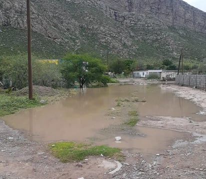 En Villa León Guzmán hay más de 4,000 habitantes y representa un importante centro de población para el municipio, no obstante recientemente se han presentado diversos problemas relacionados con los servicios básicos.
(EL SIGLO DE TORREÓN)