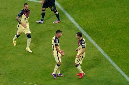  Las Águilas del América del entrenador argentino Santiago Solari derrotaron este jueves por 2-0 al Philadelphia Union de la MLS y tomaron ventaja cómoda en el partido de ida de la semifinal de la Liga de campeones de la Concacaf.
