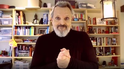 Miguel Bosé generó alarma entre sus seguidores al anunciar que se retiraba 'temporalmente' de redes sociales (ESPECIAL) 

