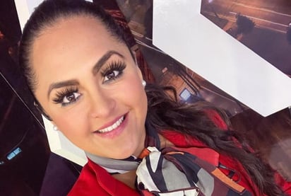 Desde muy joven, Vivian Vásquez demostró pasión por el periodismo lo que la llevó a convertirse en la presentadora del Telediario matutino (INSTAGRAM)  