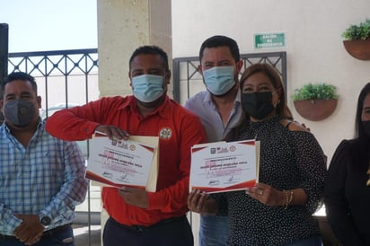 Al conmemorarse este domingo, el Día del Bombero a nivel nacional, en Matamoros se llevó a cabo un evento oficial para reconocer la destacada labor de los 13 elementos operativos y una persona que desarrolla labores administrativas. (MARY VÁZQUEZ)