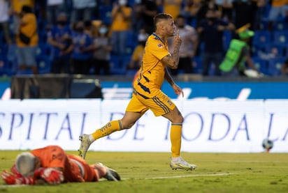 El América del entrenador argentino Santiago Solari derrotó este domingo por 2-0 al Tijuana, y se confirmó como líder del Apertura mexicano, en el que el uruguayo Nicolás López, de los Tigres, encabeza a los anotadores. (ARCHVIO)