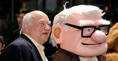 El actor estadounidense Ed Asner, que alcanzó la fama con el papel del periodista Lou Grant en la serie de la década de los setenta 'The Mary Tyler Moore Show' y protagonizó numerosas producciones televisivas, falleció este domingo a los 91 años, según informaron medios locales y sus familiares.