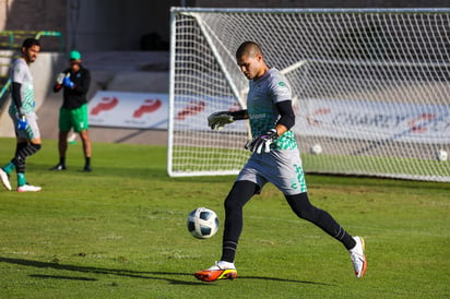 Acostumbrado al pasto artificial, al defender la META de los Xolos de Tijuana por espacio de 6 años, el cancerbero Gibrán Lajud, está más acostumbrado al bote del balón, de cara al duelo del 10 de septiembre.