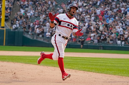 Leury García disparó un cuadrangular con dos outs en la novena entrada para darles a los Medias Blancas de Chicago un triunfo este domingo 2-1 sobre los Medias Rojas de Boston.
