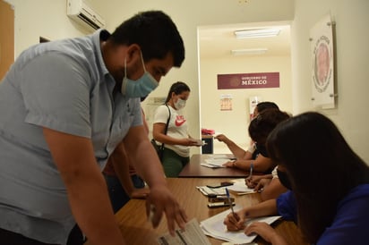 Lunes, martes y miércoles de esta semana, la Delegación Bienestar programó la entrega de turnos para que el fin de semana próximo acudan al sitio correspondiente en día y hora establecidos, quienes recibirán la segunda dosis.

