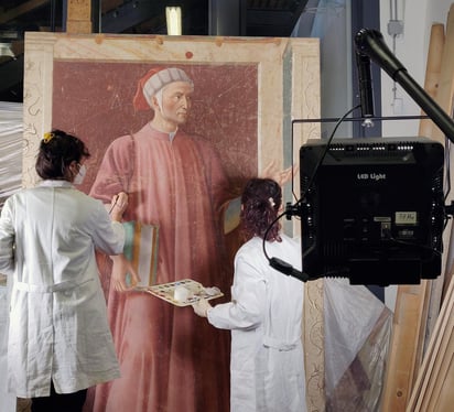 Homenajes. El retrato más conocido del poeta, realizado por Andrea del Castagno y albergado en la Galería de los Uffizi, fue restaurado en 2021 con motivo del 700 aniversario luctuoso. (CORTESÍA)