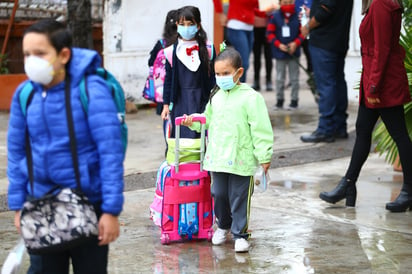 Poco a poco los alumnos de educación básica van regresando a las aulas a clases presenciales. (EL SIGLO DE TORREÓN) 