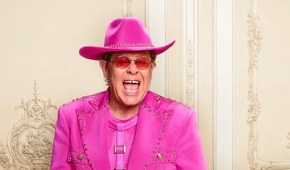 Elton John anunció el jueves que aplazaría hasta 2023 los conciertos en Europa de su gira mundial para poder operarse de una lesión en la cadera.  (INSTAGRAM) 