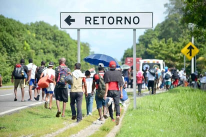 Una menor de origen haitiano, que viajaba acompañada de un grupo de migrantes, murió el jueves arrollada en la carretera Coatzacoalcos-Chiapas, en los límites de los surorientales estados mexicanos de Tabasco y Chiapas. (EL SIGLO DE TORREÓN) 