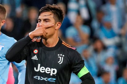 La Juventus reportó el viernes pérdidas por 210 millones de euros (250 millones de dólares) para el año financiero 2020-21, las cuales atribuyó principalmente a los efectos de la pandemia de coronavirus en el mercado de traspasos y la venta de boletos. (ARCHIVO)