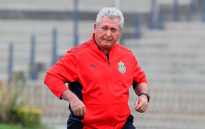 Chivas despidió al técnico Víctor Manuel Vucetich. (ARCHIVO)