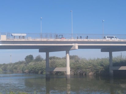 Las autoridades estadounidenses reanudaron de manera parcial las actividades y, a partir de las 16:00 horas de ayer, se abrió el tránsito vehicular de pasajeros y peatones. (EL SIGLO DE TORREÓN)