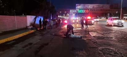 Veloz conductor arrolla a dos peatones en Gómez Palacio y huye del lugar. (EL SIGLO DE TORREÓN)