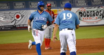 La ofensiva explotó y con una gran actuación de los lanzadores obregonenses, los Yaquis de Ciudad Obregón sometieron y blanquearon 11 carreras a 0 a los Mayos de Navojoa en el Kino Veterans Memorial Stadium, de Tucson, Arizona, dentro de la Fiesta Mexicana de Beisbol. (ESPECIAL)