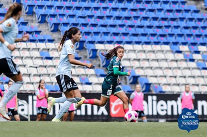 Las Tigres siguen en plan imparable. Las felinas consiguieron un 0-3 ante el Puebla, en la cancha del Estadio Cuauhtémoc, con goles de María Sánchez y Stephany Mayor, así como un autogol de María Saínz.