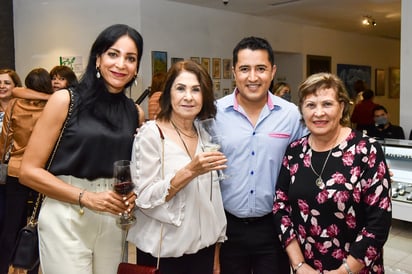 Ana Lucía Monarez, Mimo Safa, Memo García y Graciela de Alba (EL SIGLO DE TORREÓN/ERICK SOTOMAYOR)