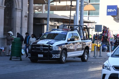 Elementos de la Dirección de Seguridad Pública de Torreón detuvieron a cinco mujeres por tratar de extraer artículos en varios centros comerciales. La mercancía suma la cantidad de 16 mil 589 pesos. (ARCHIVO) 
