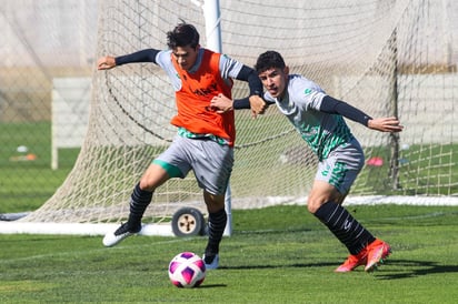 Los Guerreros sostendrán un entrenamiento diario hasta el viernes, en las canchas alternas del Territorio Santos Modelo. (CORTESÍA)